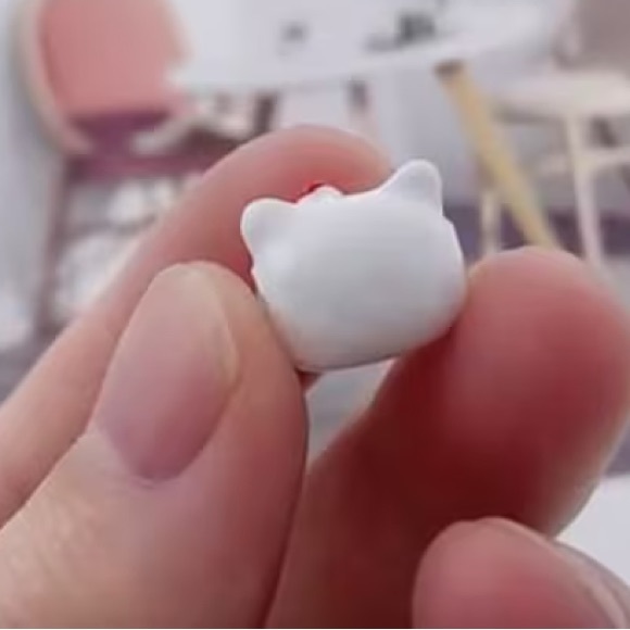 Hello Kitty Sanrio enamel .925 charm - Picture 5 of 5